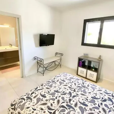 Vakantiehuis House 4p With Private Pool In Saint-raphaël Saint-Raphaël