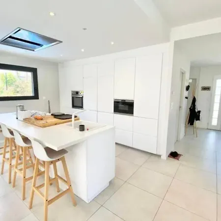 House 4p With Private Pool In Saint-raphaël Vakantiehuis *